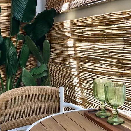 Synoikies By Oikieskiathos *