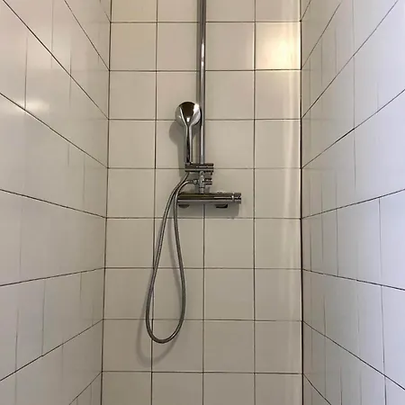 펜션 Synoikies By Oikieskiathos 스키아토스 타운