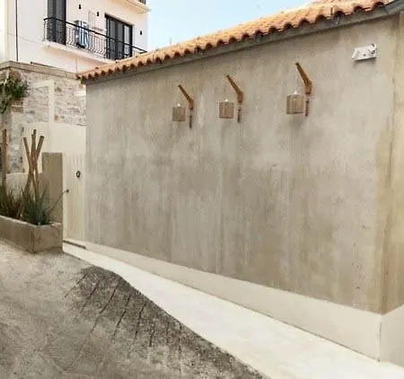 Synoikies By Oikieskiathos 스키아토스 타운