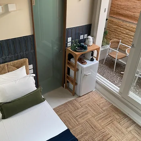 Synoikies By Oikieskiathos Szkiáthosz