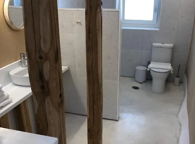 Synoikies By Oikieskiathos *