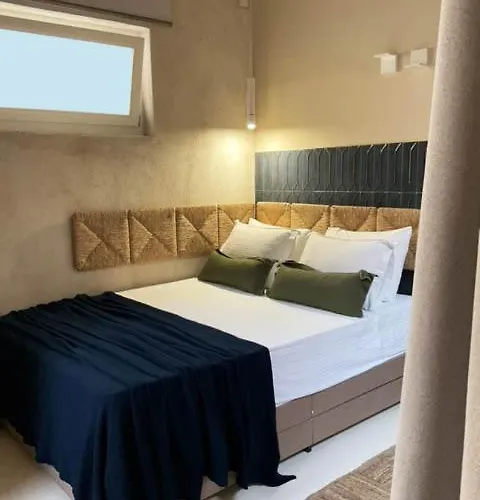 Synoikies By Oikieskiathos Skiathos Chora