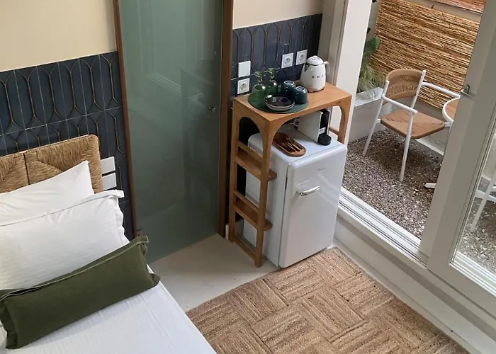 Synoikies By Oikieskiathos Skiathos Town