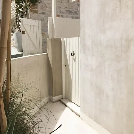 Synoikies By Oikieskiathos * Skiathos Town